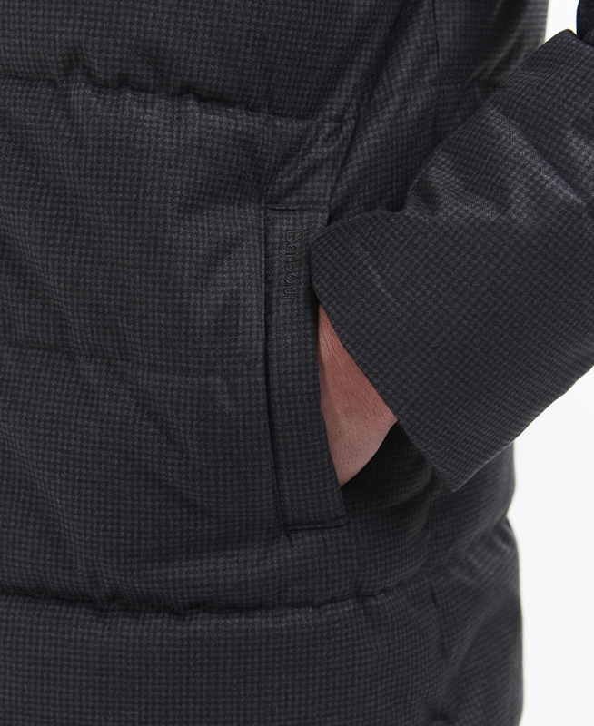 Barbour Hoxley Baffle Férfi Vattázott Kabát Fekete | 578016-KQU